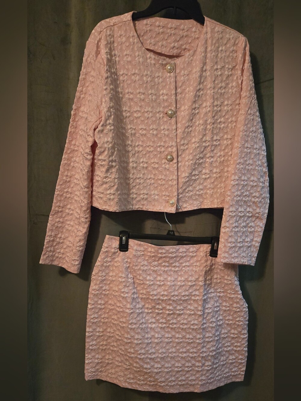 Textured Pink Women's Skirt - Classic Pencil Style